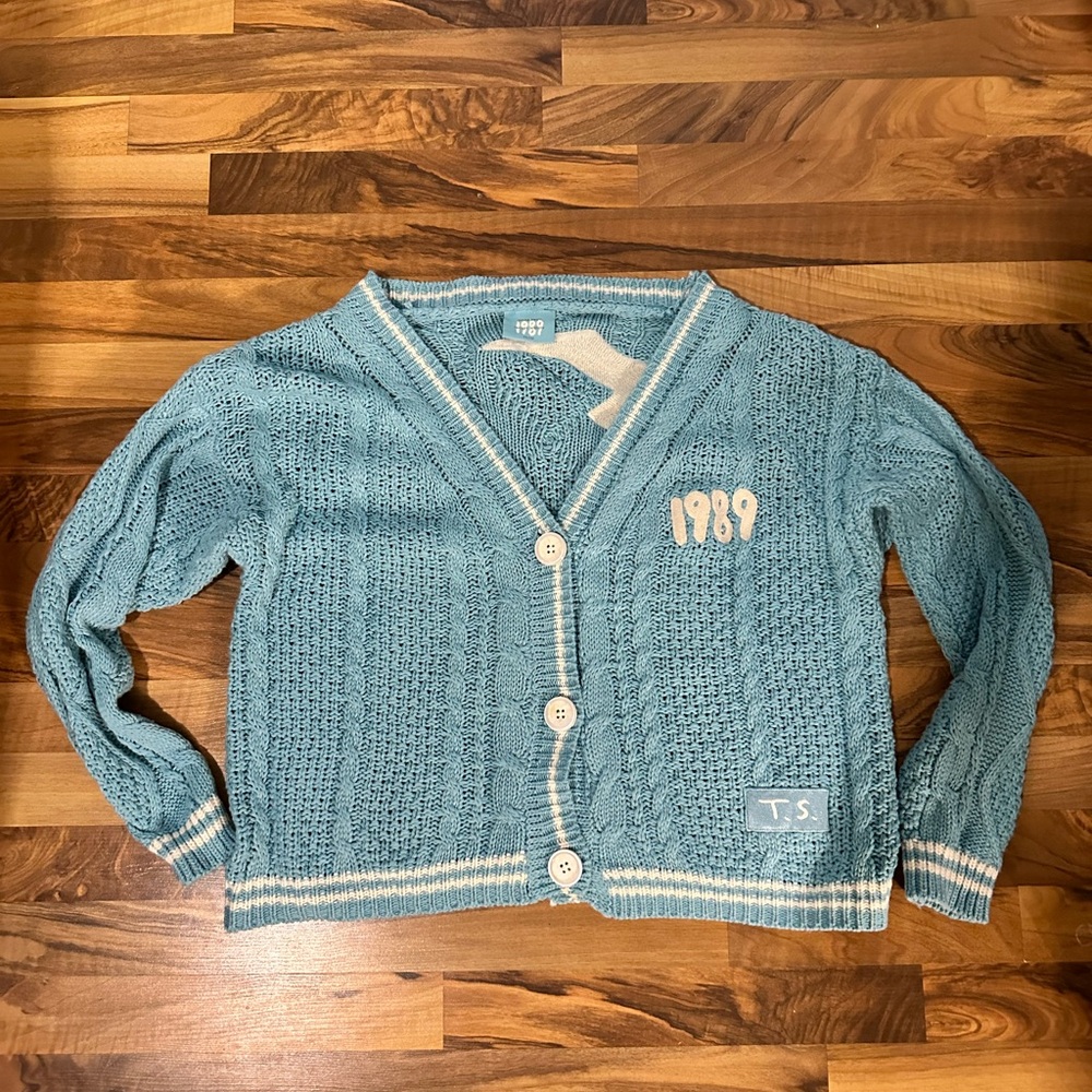 1989 Taylor Swift Cardigan